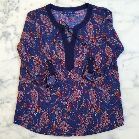 NWOT. Corvia Blue/Red Paisley Patterned Neck & Front Design 3/4 Sleeve Blouse. - Picture 3 of 4
